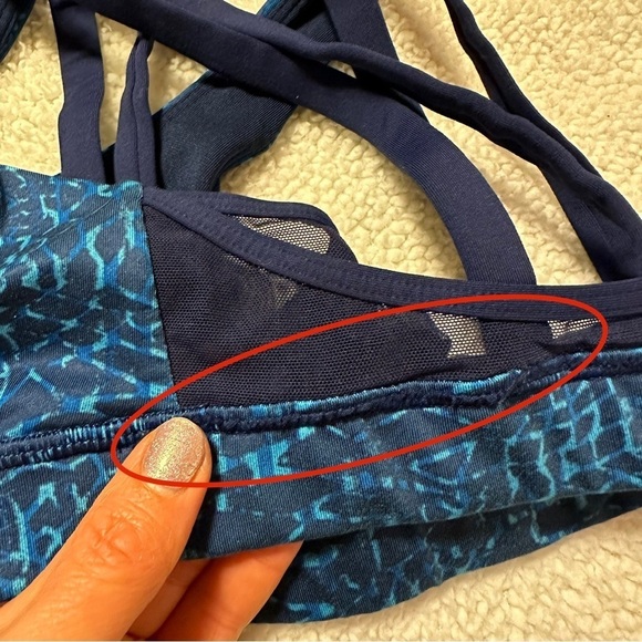 Lululemon Energy Sports Bra Exhale Strappy
Samba Snake Kayak Blue Hero Blue - Picture 9 of 11